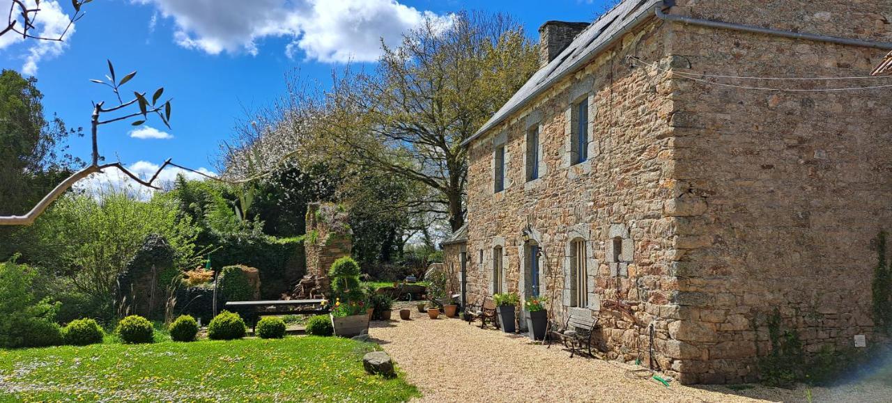 Kervaillant Bed & Breakfast Plouec-du-Trieux Exterior photo